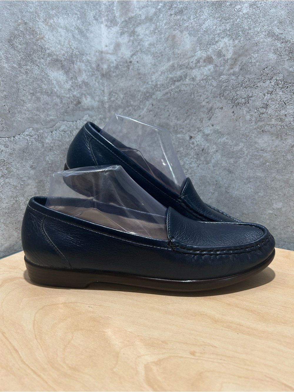 SAS Simplify Slip-On Loafers Womens size 8.5
